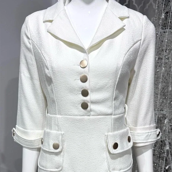 🆕🤍 Off-White Button-Down Dress - Picture 4 of 16